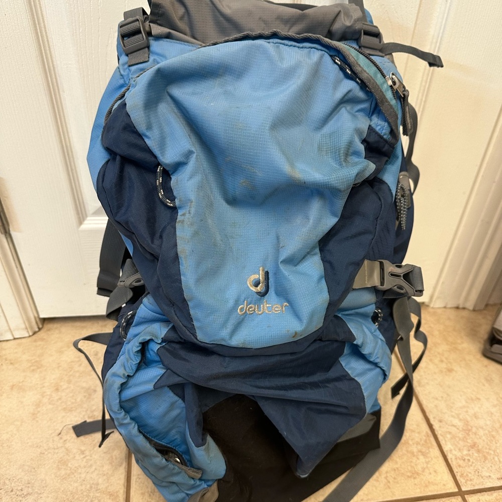 Deuter ACT lite 60+20 SL Backpack